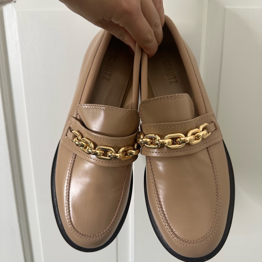 SCHUTZ Beige Loafers with Gold Accent